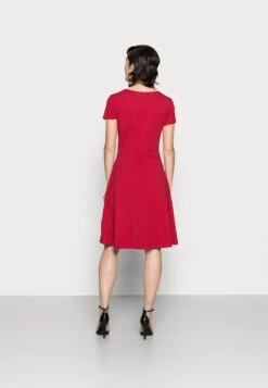 Anna Field Jerseykleid - Red -Günstiges Mode Verkaufsgeschäft 02803cd818b6412a9436e4937ab0635c