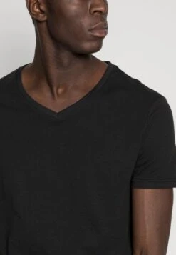 Pier One 5 PACK - T-Shirt Basic - White/blue/black -Günstiges Mode Verkaufsgeschäft 04339dc8a41b4f87892bcf5988fa14bc