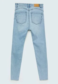 Stradivarius PUSH-UP - Jeans Skinny Fit - Light Blue Denim -Günstiges Mode Verkaufsgeschäft 09cdcb0e1f524e7a817662b0ea19d7dc