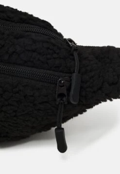 Pier One UNISEX - Gürteltasche - Black -Günstiges Mode Verkaufsgeschäft 1359e1e4577d4f99aa4271e5fdf8ee11