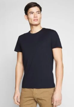 Pier One 2 PACK - T-Shirt Basic - White/dark Blue -Günstiges Mode Verkaufsgeschäft 29e824f9825c4b58be6620e83ee4ac6b