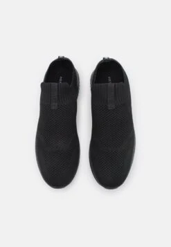 Pier One Slipper - Black 9 Pier One Slipper - Black -Günstiges Mode Verkaufsgeschäft 2d4bd3ab3a774a0fb84c0762292a2fa0