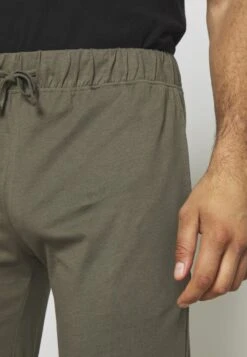 Pier One 2 PACK - Nachtwäsche Hose - Black/khaki -Günstiges Mode Verkaufsgeschäft 2d7e8aabb1c34004a160f9bd3c559011