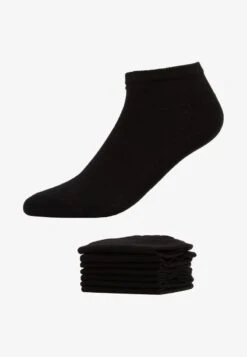 Pier One 7 PACK - Socken - White/black 10 Pier One 7 PACK - Socken - White/black -Günstiges Mode Verkaufsgeschäft 3744875b1323434ca6043dcb8731353b