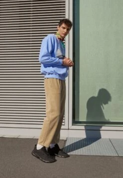 YOURTURN UNISEX - Sneaker Low - Black -Günstiges Mode Verkaufsgeschäft 43dd2faee791492bb175bbee0872326d