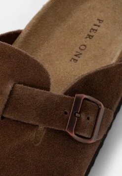 Pier One LEATHER UNISEX - Clogs - Brown -Günstiges Mode Verkaufsgeschäft 47364cdc1dcd4794860a5f6810594e6c