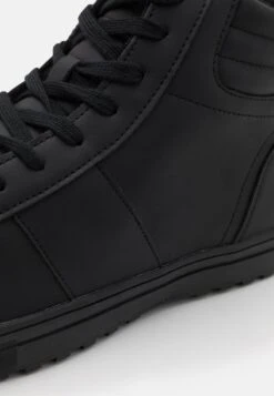 Pier One Sneaker High - Black 11 Pier One Sneaker High - Black -Günstiges Mode Verkaufsgeschäft 4b78c9f9b870432a8e692c1b853c99c2