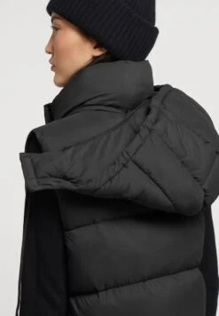 Khujo EDEN MATT - Weste - Schwarz -Günstiges Mode Verkaufsgeschäft 564ec85d83514245b8760d043d6c6cfd