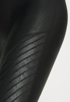 Spanx FAUX LEATHER MOTO LEGGINGS - Leggings - Strümpfe - Black -Günstiges Mode Verkaufsgeschäft 5b034f0ef40f4c738f7ae3f2ec752813