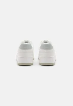 YOURTURN UNISEX - Sneaker Low - White 8 YOURTURN UNISEX - Sneaker Low - White -Günstiges Mode Verkaufsgeschäft 78e4f3b20fca497ebba107e930147e4b