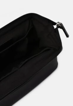 Pier One Kosmetiktasche - 802 - Black -Günstiges Mode Verkaufsgeschäft 7aa537de0d9045aaa803a044e8f7ffbf