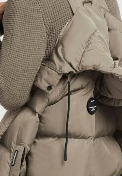 Khujo RAFI - Wintermantel - Taupe 11 Khujo RAFI - Wintermantel - Taupe -Günstiges Mode Verkaufsgeschäft 89af28237f2b4d11b7793d8e6e5bda99