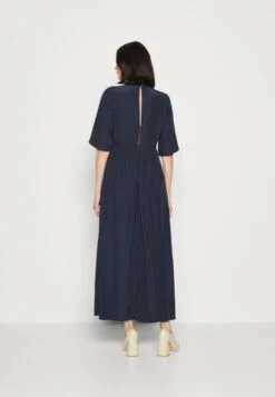 Marc O'Polo DRESS FEMININE SHAPE V NECK WING SLEEVES - Maxikleid - Deep Blue Sea 8 Marc O'Polo DRESS FEMININE SHAPE V NECK WING SLEEVES - Maxikleid - Deep Blue Sea -Günstiges Mode Verkaufsgeschäft 8e9a28195ad444f587d24dcfb8f51d8b