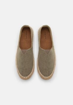 Pier One Espadrille - Brown -Günstiges Mode Verkaufsgeschäft b8b6a1b5c8f4462e91558b6bd6046520