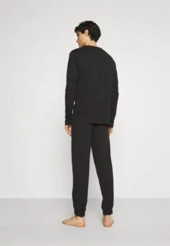 Pier One Nachtwäsche Set - Black 8 Pier One Nachtwäsche Set - Black -Günstiges Mode Verkaufsgeschäft b9b8fb88b64649ea840444d93817e424