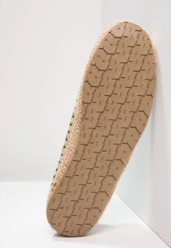 Pier One Espadrille - Grey -Günstiges Mode Verkaufsgeschäft bd07e57455dd4f73a673b9ee028740f1