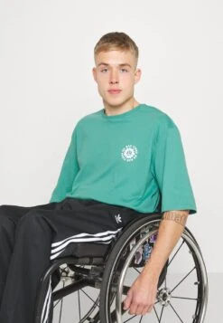 YOURTURN UNISEX - T-Shirt Print - Green -Günstiges Mode Verkaufsgeschäft c4ee4c172e4a46e4ad5113d156b0c0d5