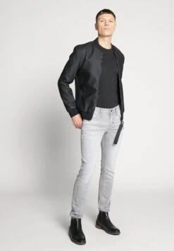 Pier One 2 PACK - Top - White/black -Günstiges Mode Verkaufsgeschäft c5e3985593c9463f9e29b52b32961a9d 1