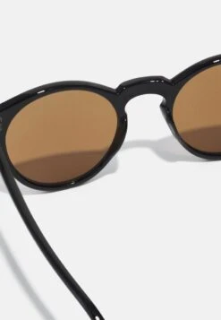 Pier One UNISEX - Sonnenbrille - Black/blue -Günstiges Mode Verkaufsgeschäft da9c902c3c0f42ed9cb742aef3377db0