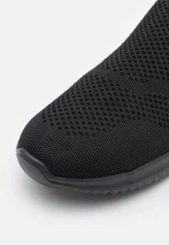 Pier One Slipper - Black 11 Pier One Slipper - Black -Günstiges Mode Verkaufsgeschäft e2c682b9701f4c84a77f1a95a1f5aad5