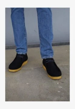 Clarks Originals WALLABEE - Sportlicher Schnürer - Black Vegan -Günstiges Mode Verkaufsgeschäft eff8b1b477bc48f98b3fe5041f06f615
