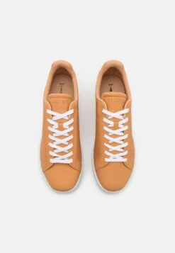Lacoste CARNABY PRO - Sneaker Low - Tan/white 9 Lacoste CARNABY PRO - Sneaker Low - Tan/white -Günstiges Mode Verkaufsgeschäft f15b551635fa4a6f9dd5566f8b2cbff6